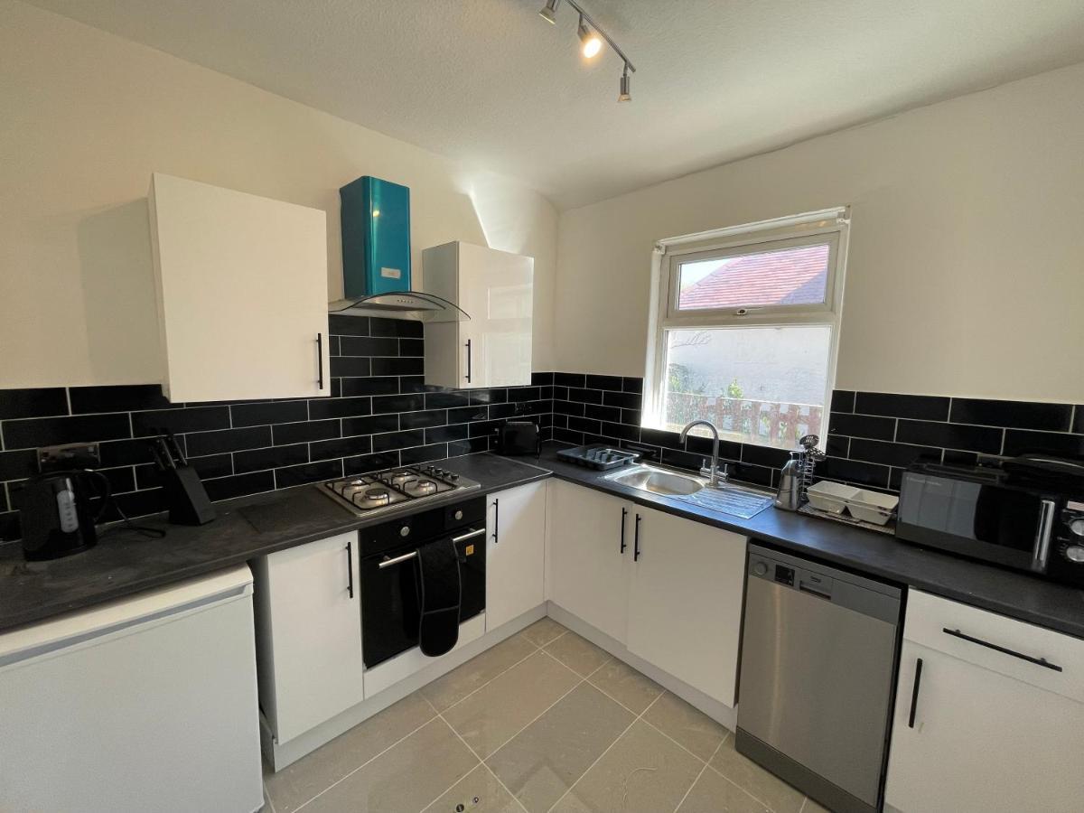 3 Bedroom Garden Next To Craig-y-don Park Appartement Llandudno